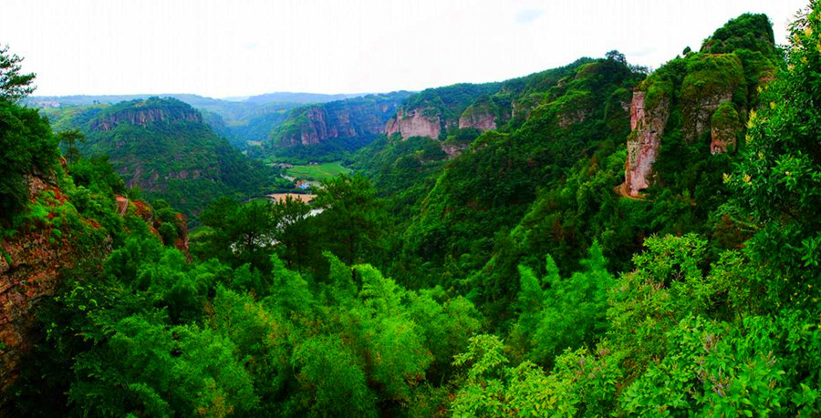 【新昌】云上东茗茶乡，观壮阔云海，徒步丹霞古道。